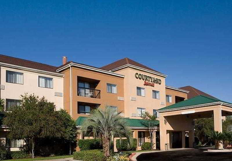 Courtyard Beaumont Hotel Ngoại thất bức ảnh